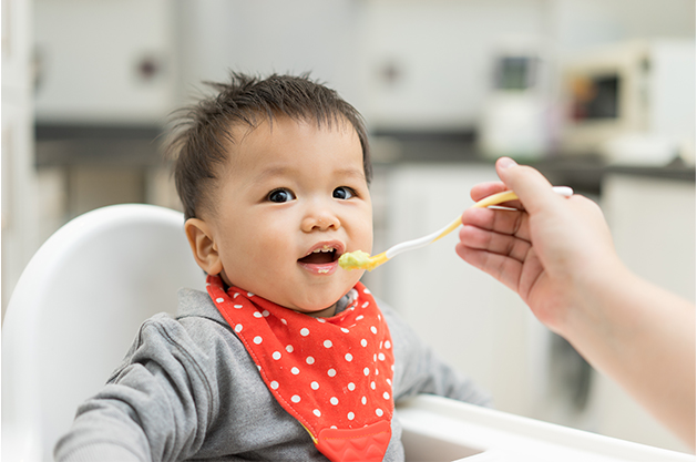 Feeding time can be a great bonding time with your child